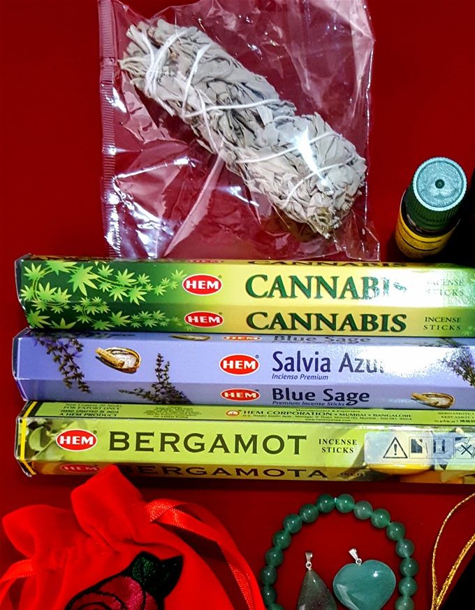Prosperity and Abundance package 70 euros, + gifts