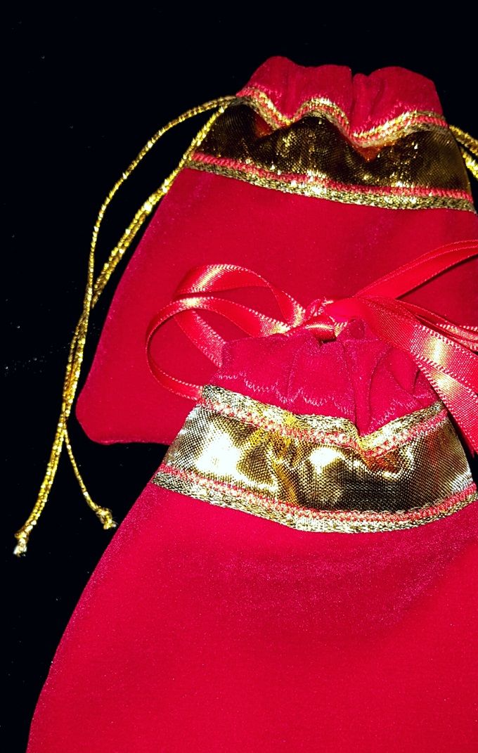 Special gift bags. Very good quality velvet, set of 2, 20 euros, + another 3 free gifts