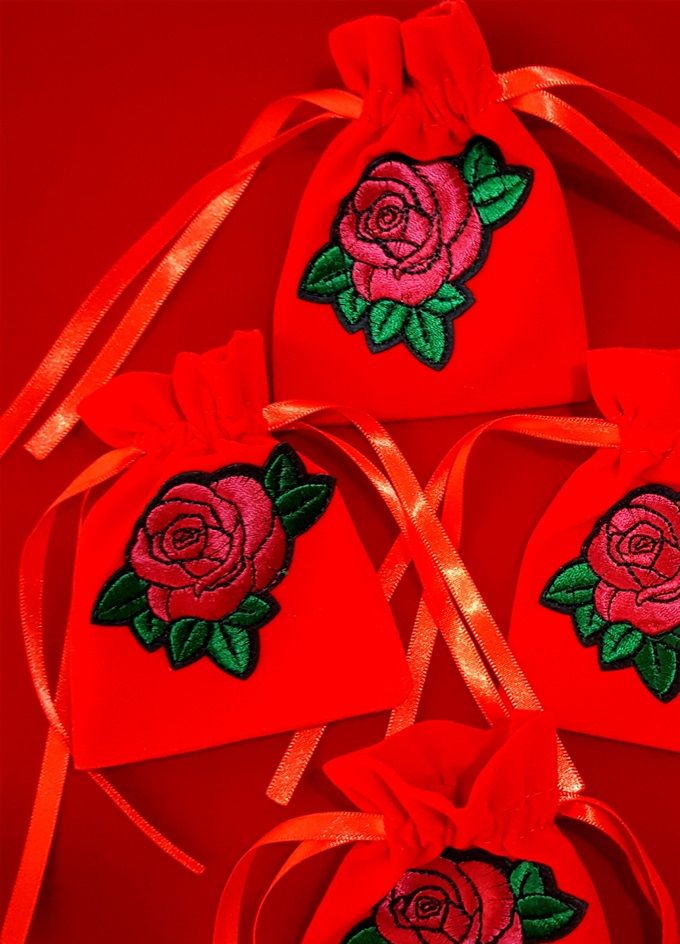 Velvet gift bags, 5 euros per piece