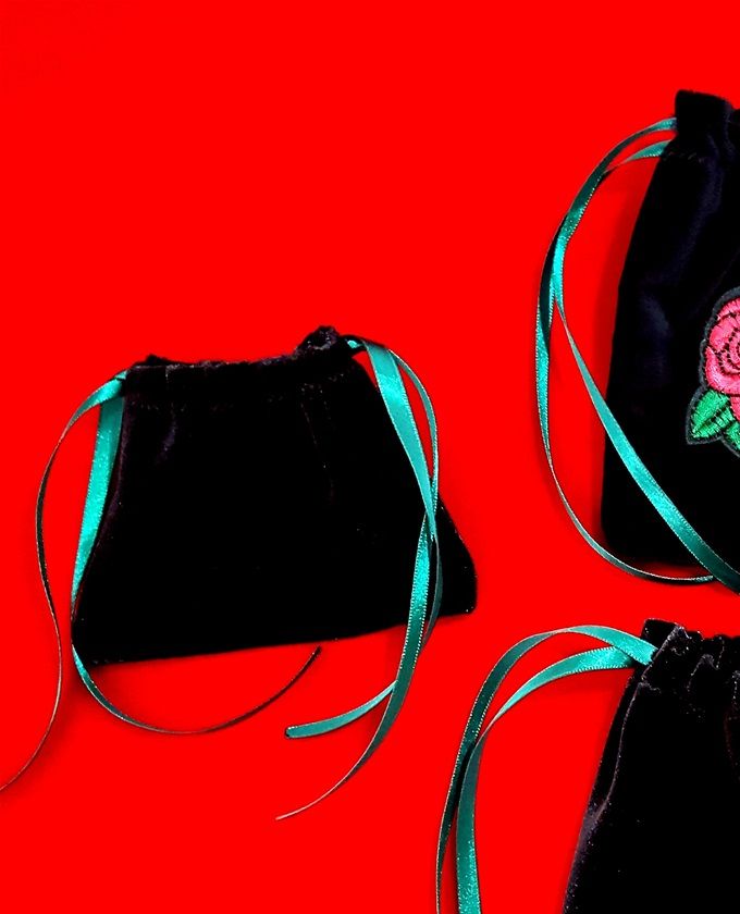 Velvet gift bags, (2 different velvets), set of 3, 20 euros, + another 3 free gifts