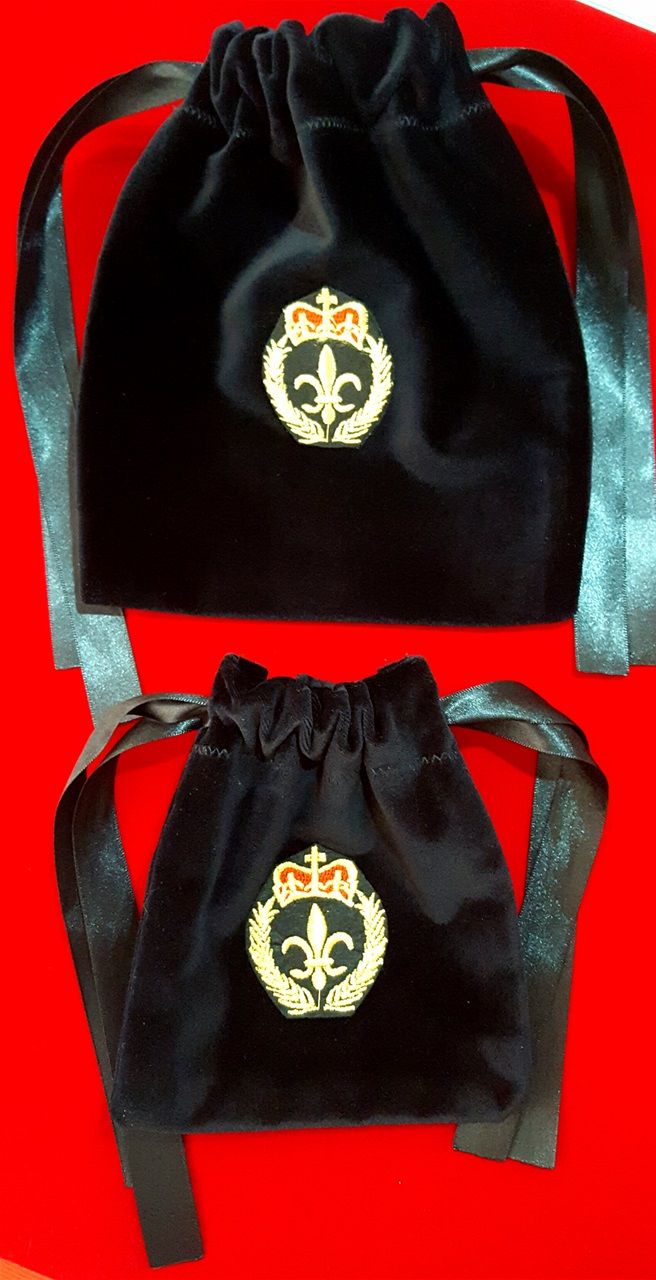 Velvet gift bags, set of 2, 50 euros, + another 10 gifts